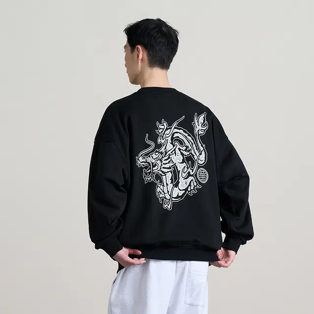 华人青年 青龙堂银龙圆领宽松卫衣 男女同款 黑色