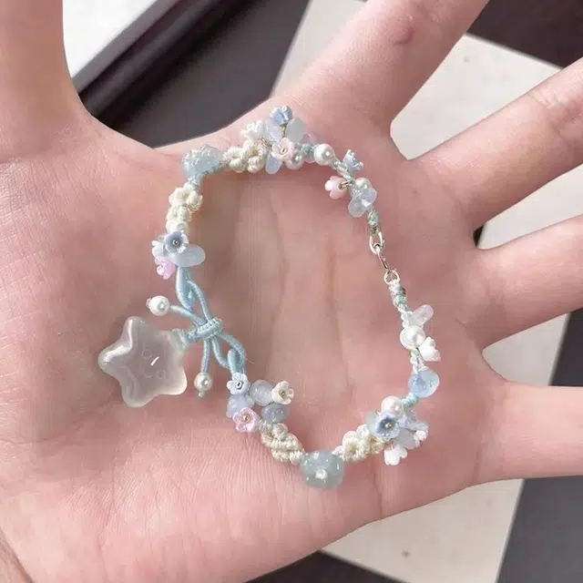乃瑭 奶蓝色冰透星星 简约小众设计感百搭 精致显白可爱甜美青春氛围感 树脂 手链 男女同款情侣款