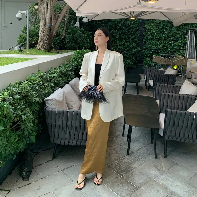 周淼 纯色中腰侧抽褶开叉休闲长裙 女款