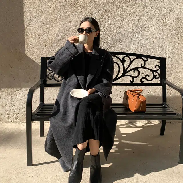 周淼 质感牛角扣 宽松大版型格子绵羊毛呢子大衣 女款