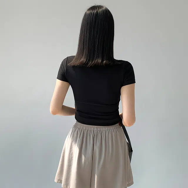 周淼 纯色休闲宽松短裤 女款