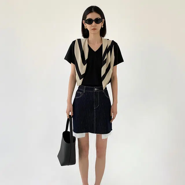 周淼 撞色明线街头感半身裙 群青牛仔蓝