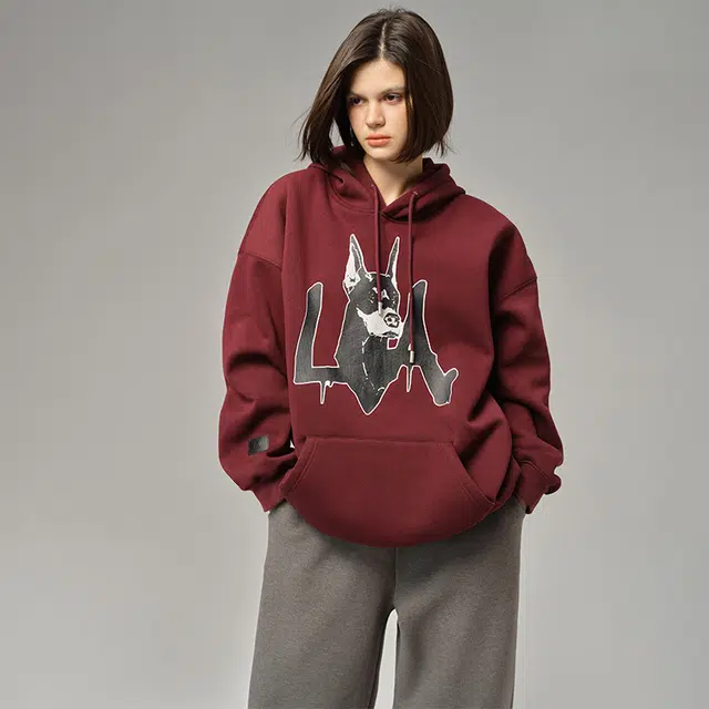 周淼 字母哈士奇图案宽松落肩连帽套头卫衣 女款