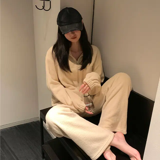 周淼 纯色双面一体绒松紧腰阔腿休闲裤 女款