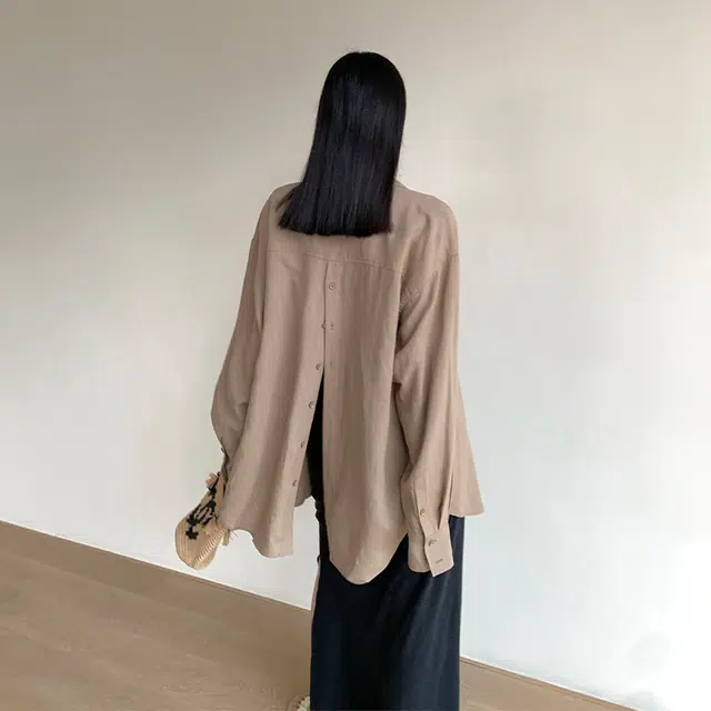 周淼 纯色纽扣长袖衬衫 女款