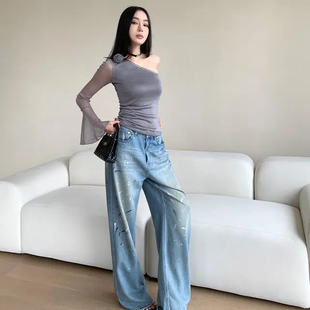 周淼 短款斜肩 手工玫瑰花朵网纱袖银丝针织衫 女款