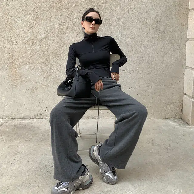 周淼 一体绒软糯直筒宽松阔腿裤 女 秋