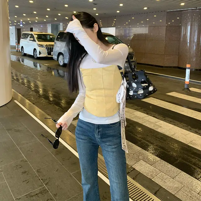 周淼 美式纯色一字肩收腰背心 女款