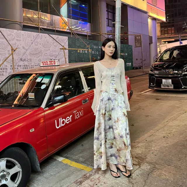 周淼 定染蕾丝花边修身收腰立体印花吊带连衣裙 女款