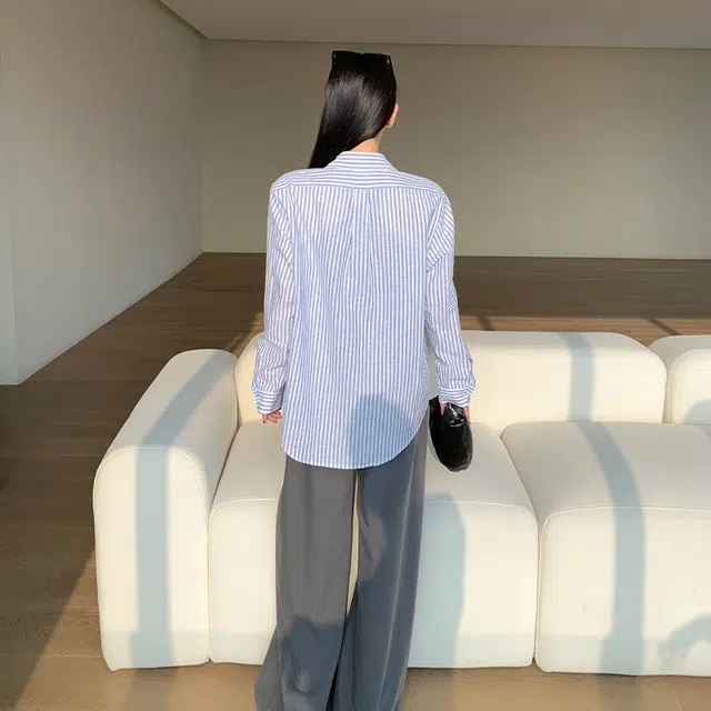 周淼 纯色前片斜向分割宽松阔腿西装休闲裤 女款