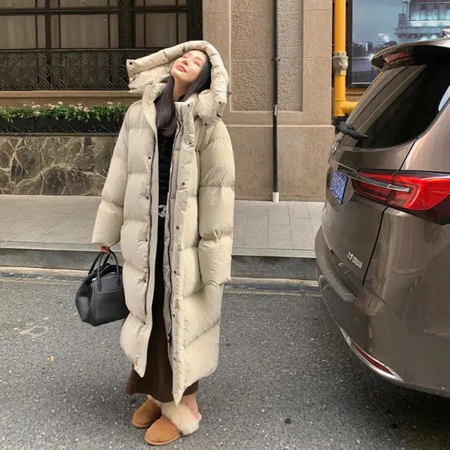 周淼 可拆卸连帽白鸭绒加厚宽松中长款外套羽绒服 女款