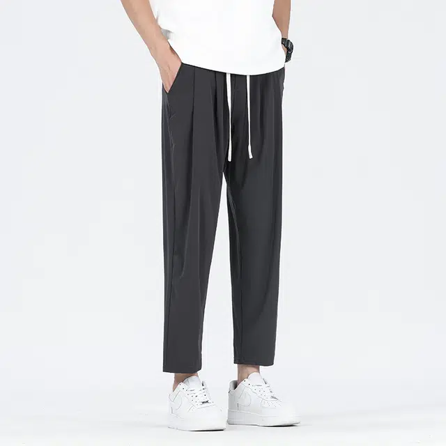 巴塞罗那足球俱乐部  纯色简约美式速干透气舒适梭织柔软透气高街嘻哈学院风基础针织百搭垂感弹力户外系带松紧直筒大码宽松中腰九分休闲裤 男女同款