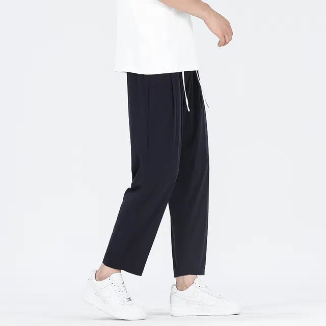 巴塞罗那足球俱乐部  纯色简约美式速干透气舒适梭织柔软透气高街嘻哈学院风基础针织百搭垂感弹力户外系带松紧直筒大码宽松中腰九分休闲裤 男女同款