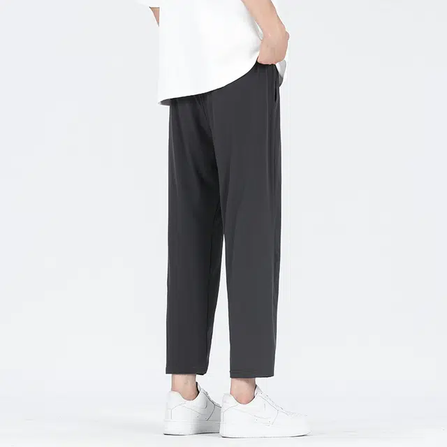 巴塞罗那足球俱乐部  纯色简约美式速干透气舒适梭织柔软透气高街嘻哈学院风基础针织百搭垂感弹力户外系带松紧直筒大码宽松中腰九分休闲裤 男女同款