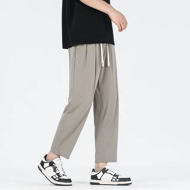 巴塞罗那足球俱乐部  纯色简约美式速干透气舒适梭织柔软透气高街嘻哈学院风基础针织百搭垂感弹力户外系带松紧直筒大码宽松中腰九分休闲裤 男女同款