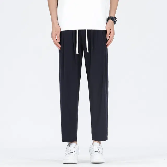 巴塞罗那足球俱乐部  纯色简约美式速干透气舒适梭织柔软透气高街嘻哈学院风基础针织百搭垂感弹力户外系带松紧直筒大码宽松中腰九分休闲裤 男女同款