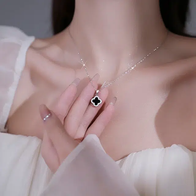 S925