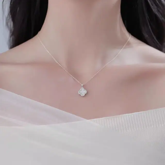 S925