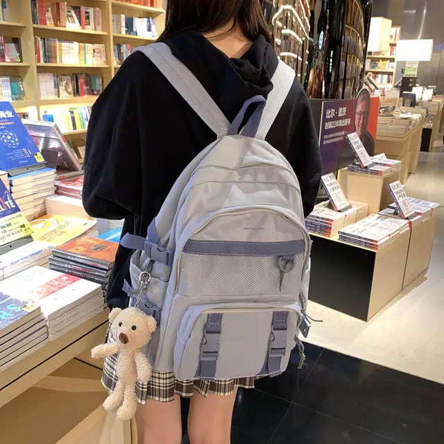 真维斯 日韩学院风初高中大学生上课百搭高颜值大容量通勤时尚潮流运动 尼龙布 双肩包书包背包旅行包 常规 男女通用 黑色