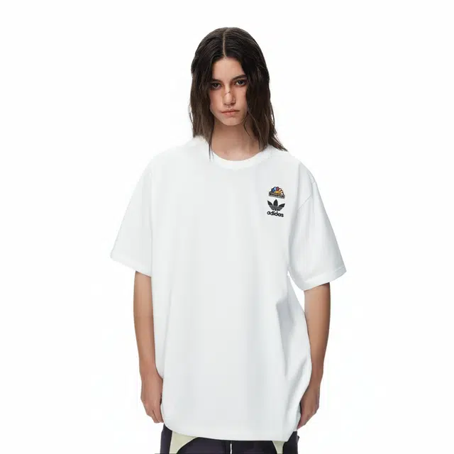adidas originals FantasylogoT