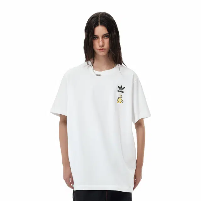 adidas originals Fantasy logoT