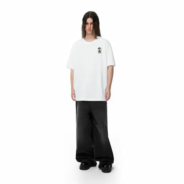 adidas originals FantasylogoT