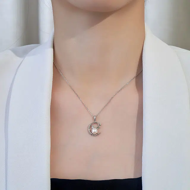 S925