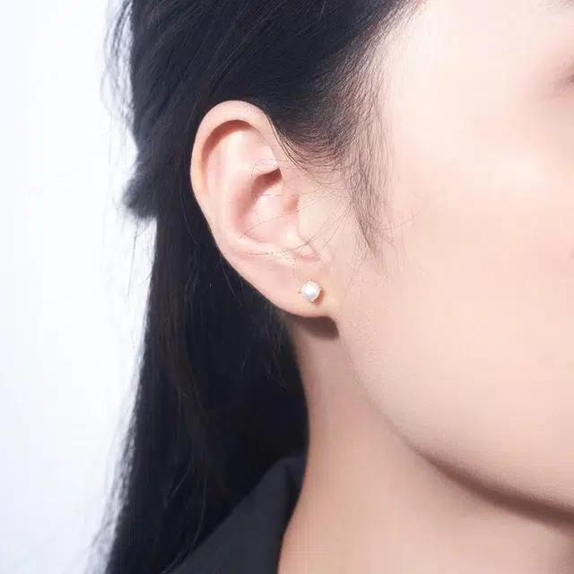 奢珠 养耳洞款 高级轻奢 淡水珍珠 耳钉 女款