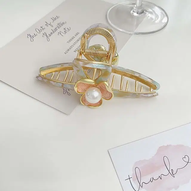 秦福炫 精致鸢尾花抓夹设计轻奢时尚简约高级感后脑勺盘发鲨鱼夹发量多 合金 发夹 女款