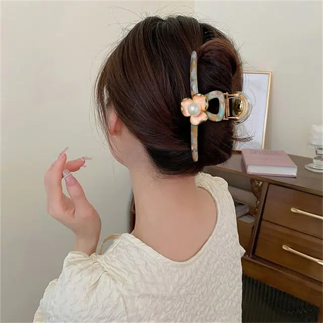 秦福炫 精致鸢尾花抓夹设计轻奢时尚简约高级感后脑勺盘发鲨鱼夹发量多 合金 发夹 女款