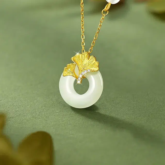 老福黄金 三生有幸 轻奢浪漫遇见你 和田玉 项链 女款 白玉