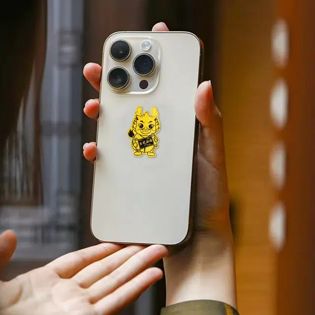 999