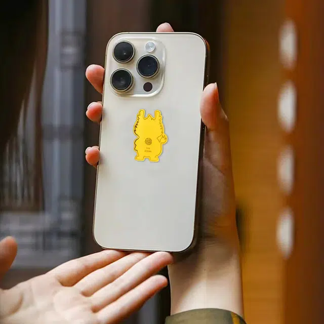 999
