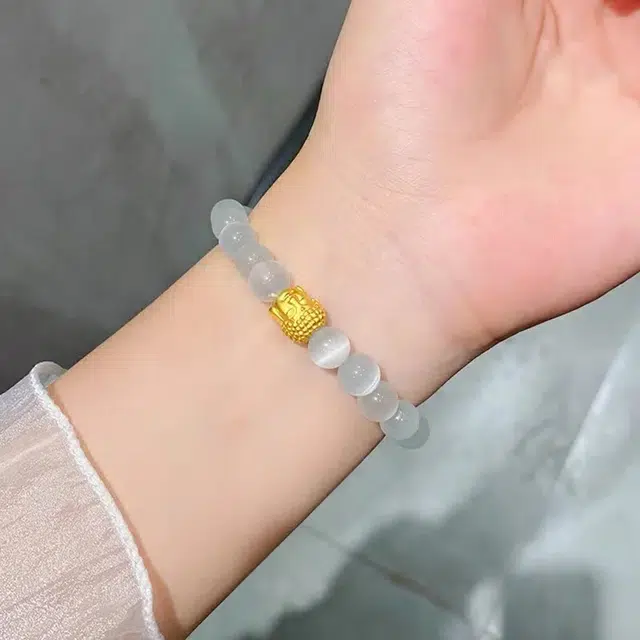 999