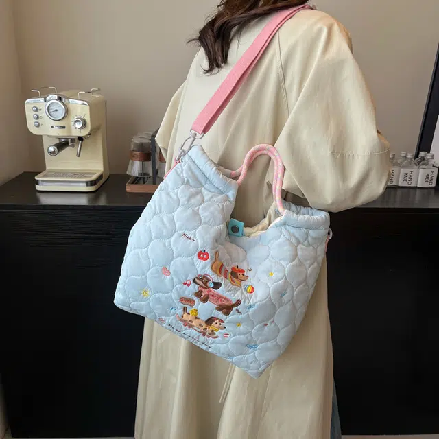 笛贝嘉 日系可爱卡通小狗清新奶呼呼单肩包斜挎菜篮子 牛津布 手提包 常规 女款 多色