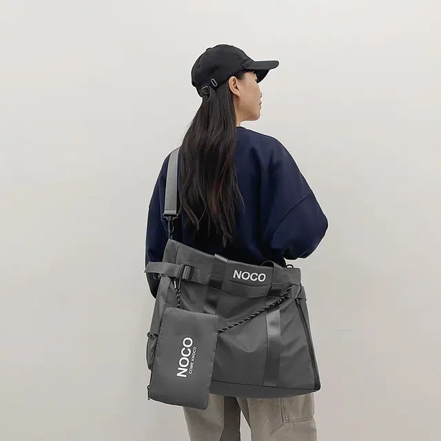 笛贝嘉 日系潮酷高级感轻便 尼龙 斜挎手提包 男女同款情侣款 多色