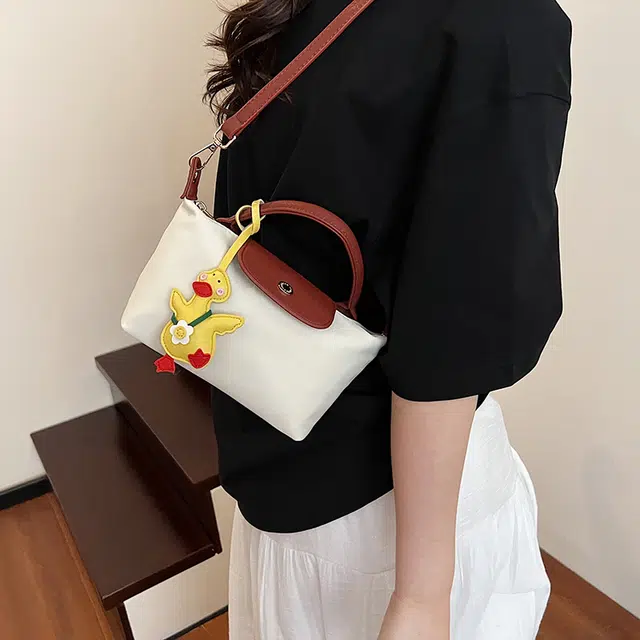 笛贝嘉 小清新手拎高级感多巴胺斜挎简约休闲百搭 布 手提包 女款 多色