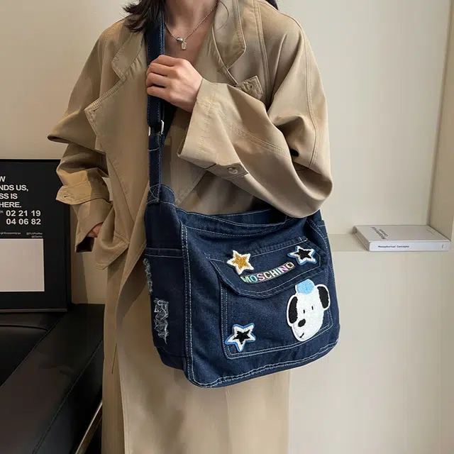 笛贝嘉 日系可爱卡通小狗休闲减龄学生上课托特包通勤 牛仔布 单肩斜挎包 常规 女款 多色