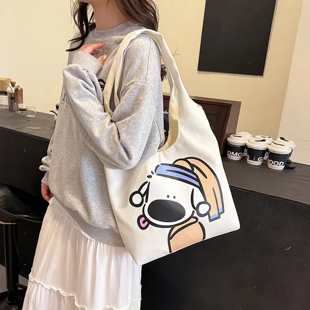 笛贝嘉 小众可爱卡通印花通勤慵懒 尼龙 单肩包 女款 多色