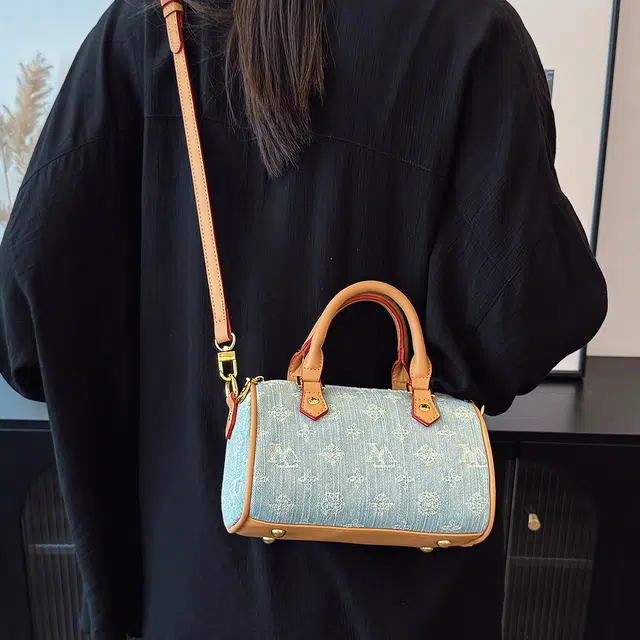笛贝嘉 高级感时尚单肩包经典 牛仔布 波士顿包手提包 女款 蓝色