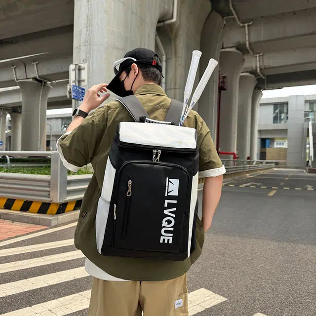 笛贝嘉 休闲运动健身字母背包羽毛球包轻便百搭旅行 牛津布 双肩包 常规 男女同款情侣款 多色