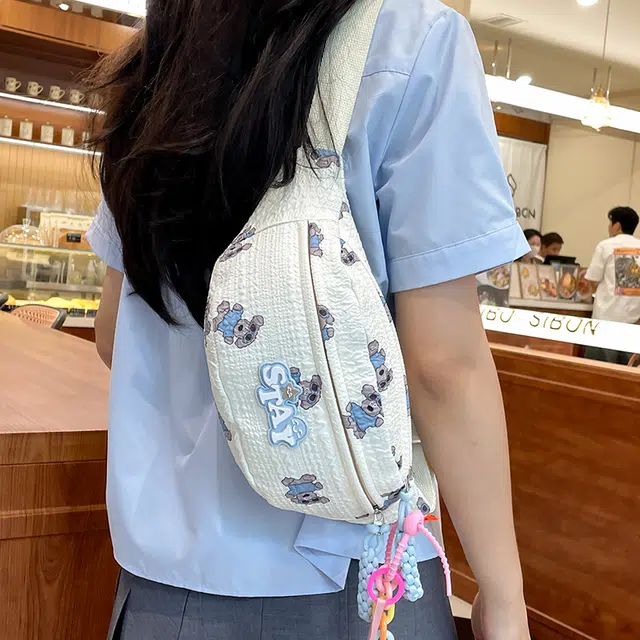 笛贝嘉 韩版可爱小众撞色休闲轻便 尼龙 胸包 女款 蓝色/白色/粉色/绿色