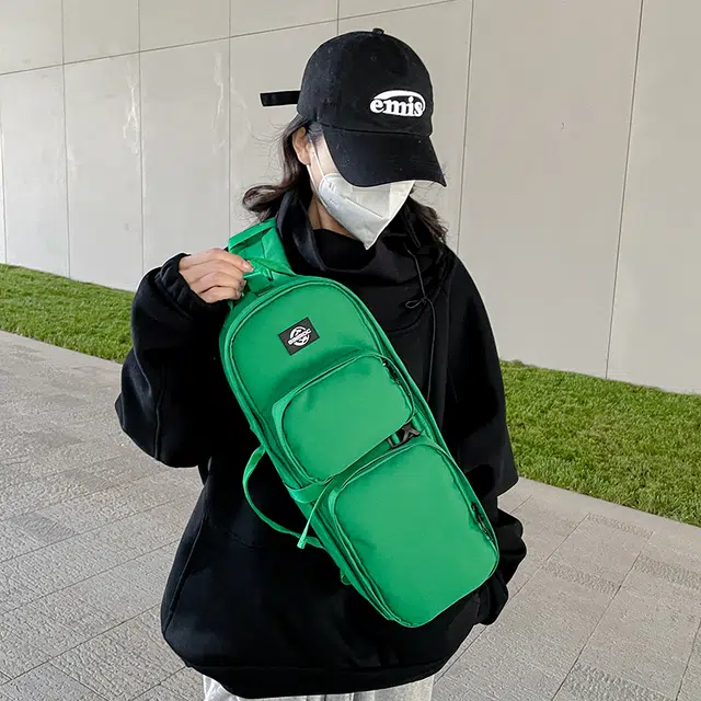 笛贝嘉 日韩中性风休闲简约时尚潮流百搭 牛津布 单肩斜挎胸包 常规 男女同款情侣款 黑色/绿色