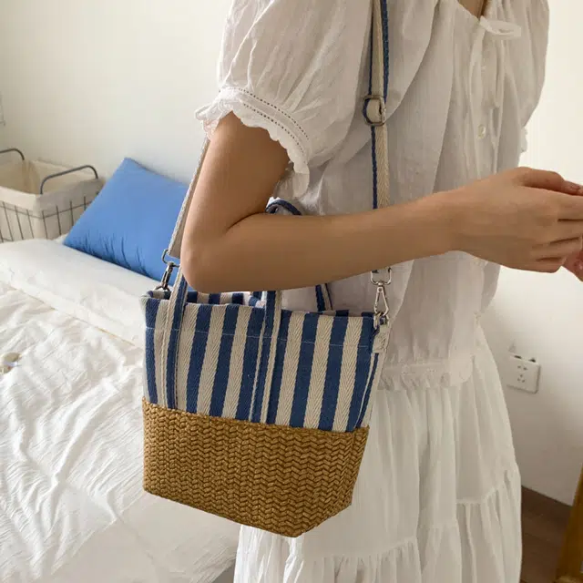 笛贝嘉 小众设计感时尚百搭复古 帆布 手提包 常规 女款 蓝色/红色