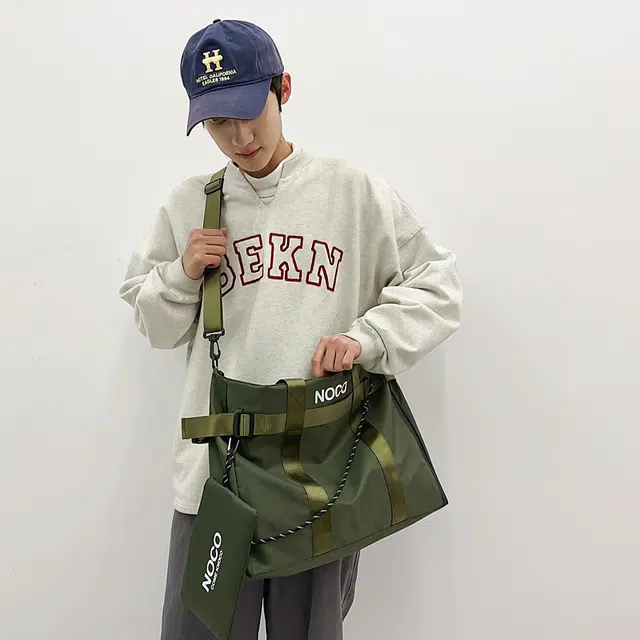 笛贝嘉 日系潮酷高级感轻便 尼龙 斜挎手提包 男女同款情侣款 多色