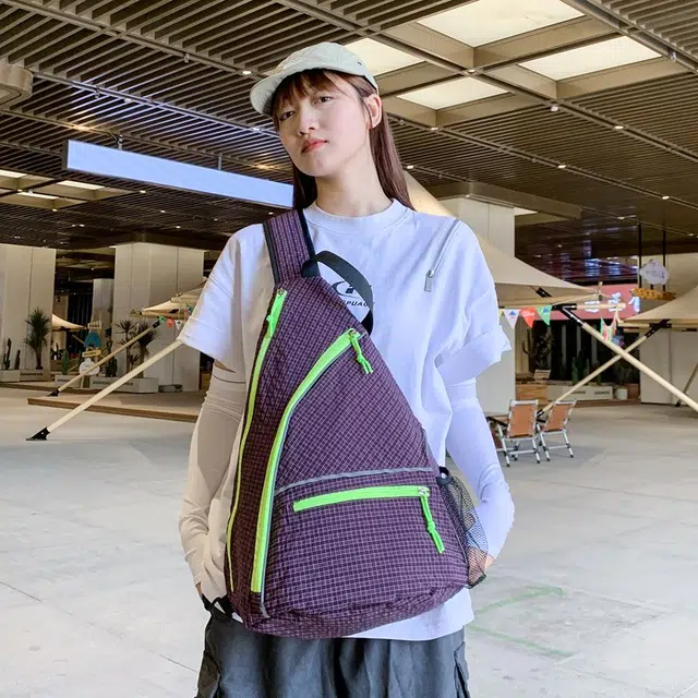 笛贝嘉 时尚简约潮流 尼龙 胸包 男女同款情侣款 多色