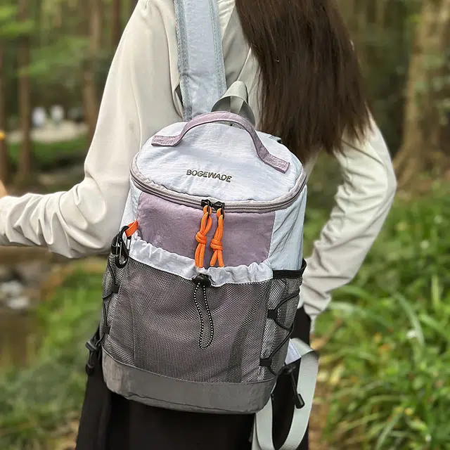 笛贝嘉 轻便拼色防水背包休闲运动百搭 尼龙 双肩包 男女同款情侣款 多色