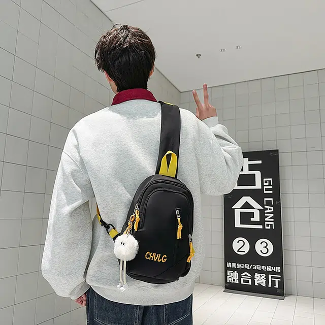 笛贝嘉 字母时尚高颜值百搭 尼龙 胸包 男女同款情侣款 黑色