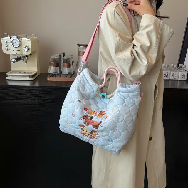 笛贝嘉 日系可爱卡通小狗清新奶呼呼单肩包斜挎菜篮子 牛津布 手提包 常规 女款 多色