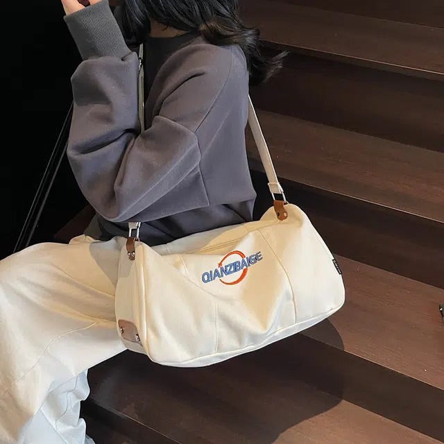 笛贝嘉 日系原宿字母刺绣运动旅行通勤百搭 帆布 单肩包 女款 多色
